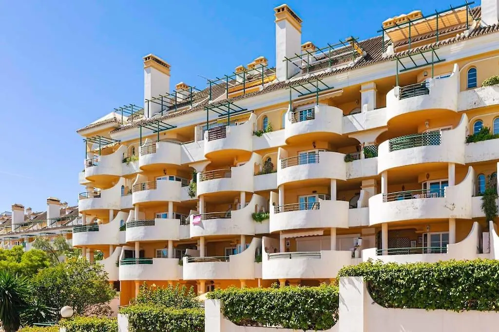 Spacious Duplex Steps To Puerto Banus Marbella 0*,  Spain