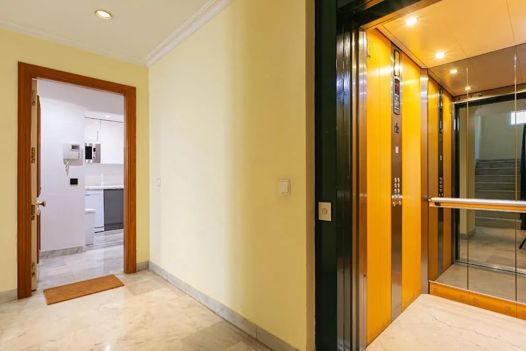 Apartment Spacious Duplex Steps To Puerto Banus Marbella