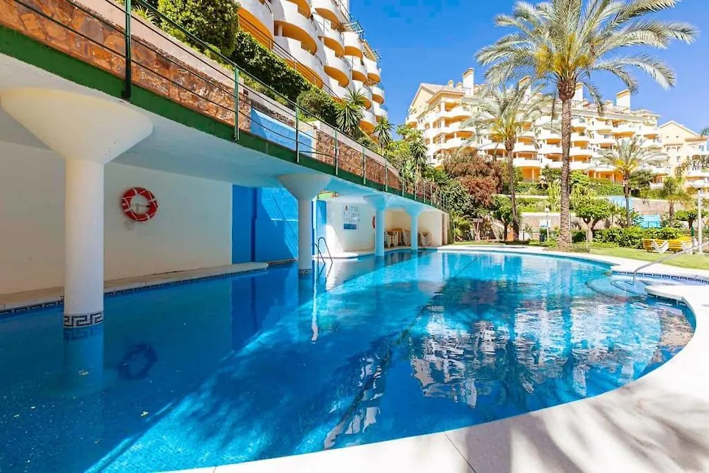 Apartment Spacious Duplex Steps To Puerto Banus Marbella